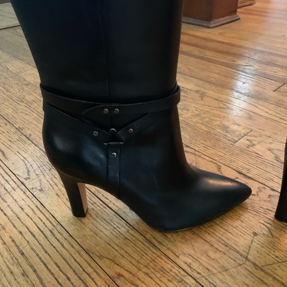 Woman’s boots - Picture 5 of 5